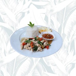 ข้าวราดกระเพรสอกไก่ไร้มัน+ไข่ดาว