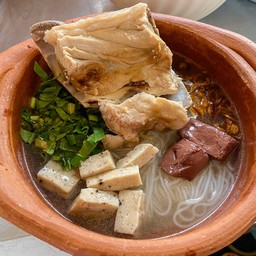 ก๋วยจั๊บญวน กระดูกหมู