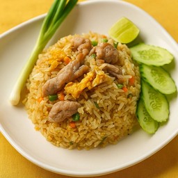 ข้าวผัด เลือกเนื้อสัตว์ได้