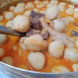 ขนมจีนน้ำยากะที teen ไก่