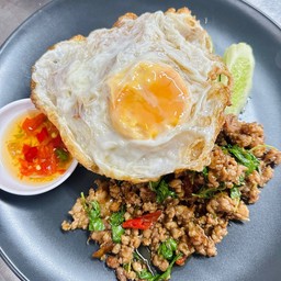 ข้าวกะเพราหมูสับ