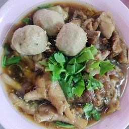 มาม่ารุสกีเนื้อลูกชิ้น