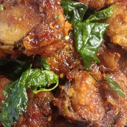 ปลาดุกผัดพริกเจ