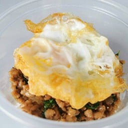 กะเพรากระปุก