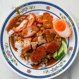 ข้าวหมูแดงสุพรรณ หลังสถานีรถไฟปากช่อง