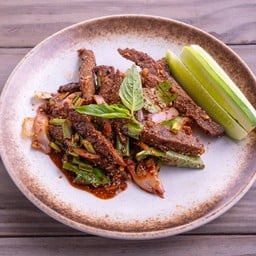 น้ำตกเนื้อ