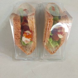 แซนวิชไส้กรอกห่มผ้า