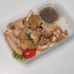 ไก่เทอริ_กับข้าวเด็กหอ