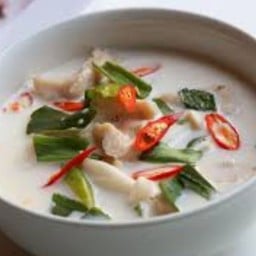 ต้มข่าไก่