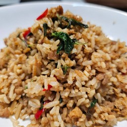 สูตรโบราณกว่า 50 ปี จากร้านอาหารตามสั่งแคนดี้ ไม่ใส่ชูรส ไม่ใส่ผงปรุงรส
