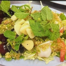 ยำประจำร้าน