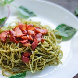 สปาเกตตี้เพสโต้เบคอน