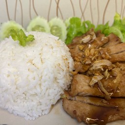 หมู/ไก่ทอดกระเทียม