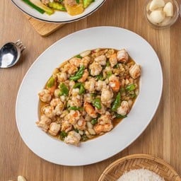 กุ้งผัดพริกขี้หนู.
