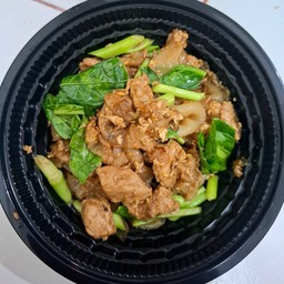 ผัดซีอิ้วหมู