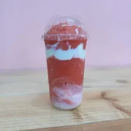 สตอเบอรี่สมูทตี้โยเกิร์ต