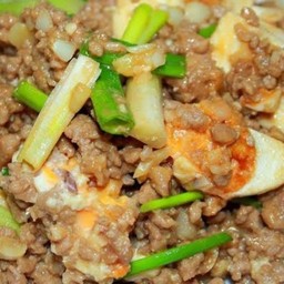 หมูสับผัดไข่เค็ม