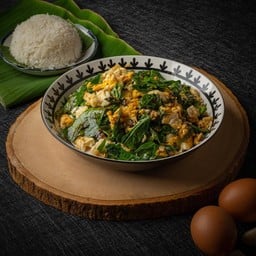 ใบเหลียงผัดไข่.