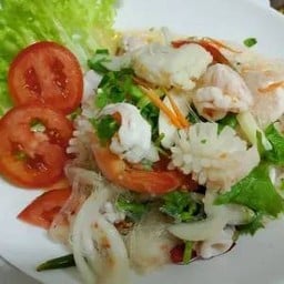 ยำวุ้นเส้นซีฟู้ด