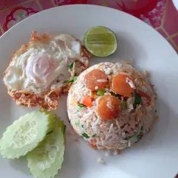ข้าวผัดกุนเชียงไข่ดาว