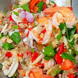 ยำเส้นแก้วทะเล