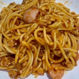 สปาเกตตี้หมูสับซอสมะเขือเทศ