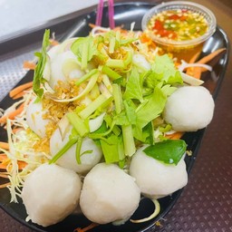 ลูกชิ้นปลาลวกสมุนไพร