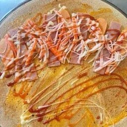 พิชซ่า ไส้กรอก ปูอัด แฮม