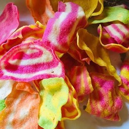 ข้าวเกรียบสีรุ้ง