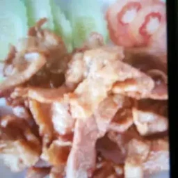 หมูทอดราดข้าว