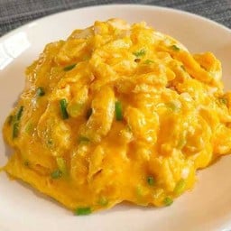 ข้าวไข่ข้นทรงเครื่อง