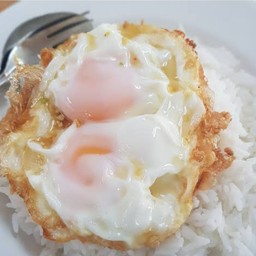 ข้าวไข่ดาว (ไข่ไก่ 2 ฟอง)