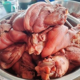 ร้านข้าวขาหมูซอยคุณพระ  ซอยคุณพระ