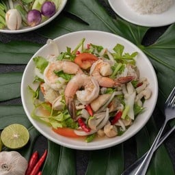 ยำเห็ดรวมกุ้ง