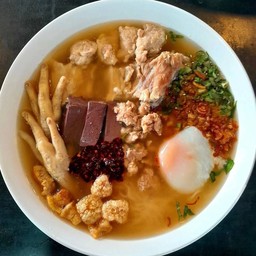 จัมโบ้ใส่ไข่