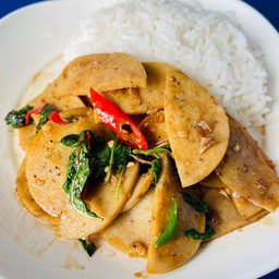 [อร่อยซ่ากับโค้ก] ข้าวหอมมะลิ ผัดกระเพราหมูยอ +  โค้ก ออริจินัล (ขวด) 