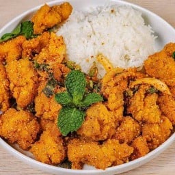 ข้าวยำไก่แซ๊บบบบบ 🍗🌶️ สระมะเกลือ