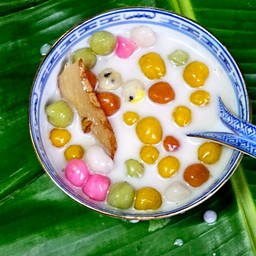 บัวลอยน้ำขิงกะทิ สูตรโบราณกว่า 59 ปี