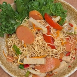 Big MaMa’s มาม่าเผ็ดห่อไข่