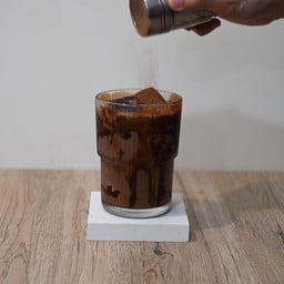 Iced Cocoa (โกโก้เย็น)