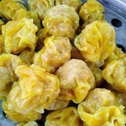 ข้าวหน้าหมูตุ๋น อ.ถ้วย 滷肉飯