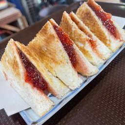 ปังปิ้งสตอเบอร์รี่