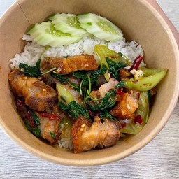 ครัวคุณหญิง (ข้าวราดกะเพรา)