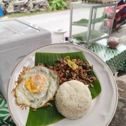 ครัวเจ้เบนซ์-เชฟเอก