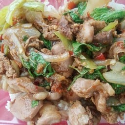 กระเพราขาหมู/อาหารตามสั่งรสแชบ
