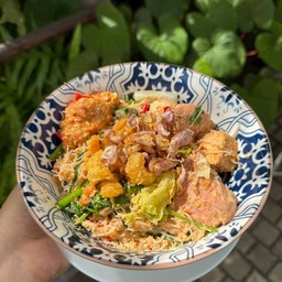 จุ่มนัวครามเฮาส์ผัดแห้ง