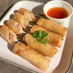 ปอเปี๊ยะไก่ทอด 5 ชิ้น