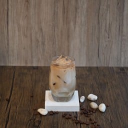 Iced Coffee Latte (ลาเต้เย็น)