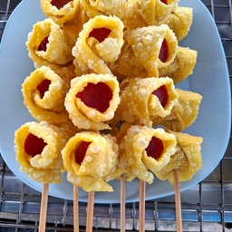 เกี๊ยวไส้กรอก