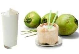 มะพร้าวปั่นนมสด